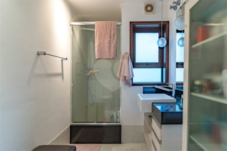 Casa à venda com 3 quartos, sendo 1 suíte, em Jardim Paulistano, São Paulo, SP