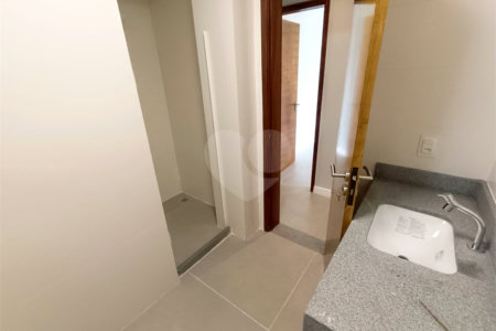 Apartamento à venda com 2 quartos, sendo 1 suíte,  em Maracanã, Rio de Janeiro, RJ