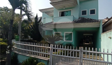 Casa à venda com 3 suítes no condomínio Mansões da Prata, Rio de Janeiro - RJ