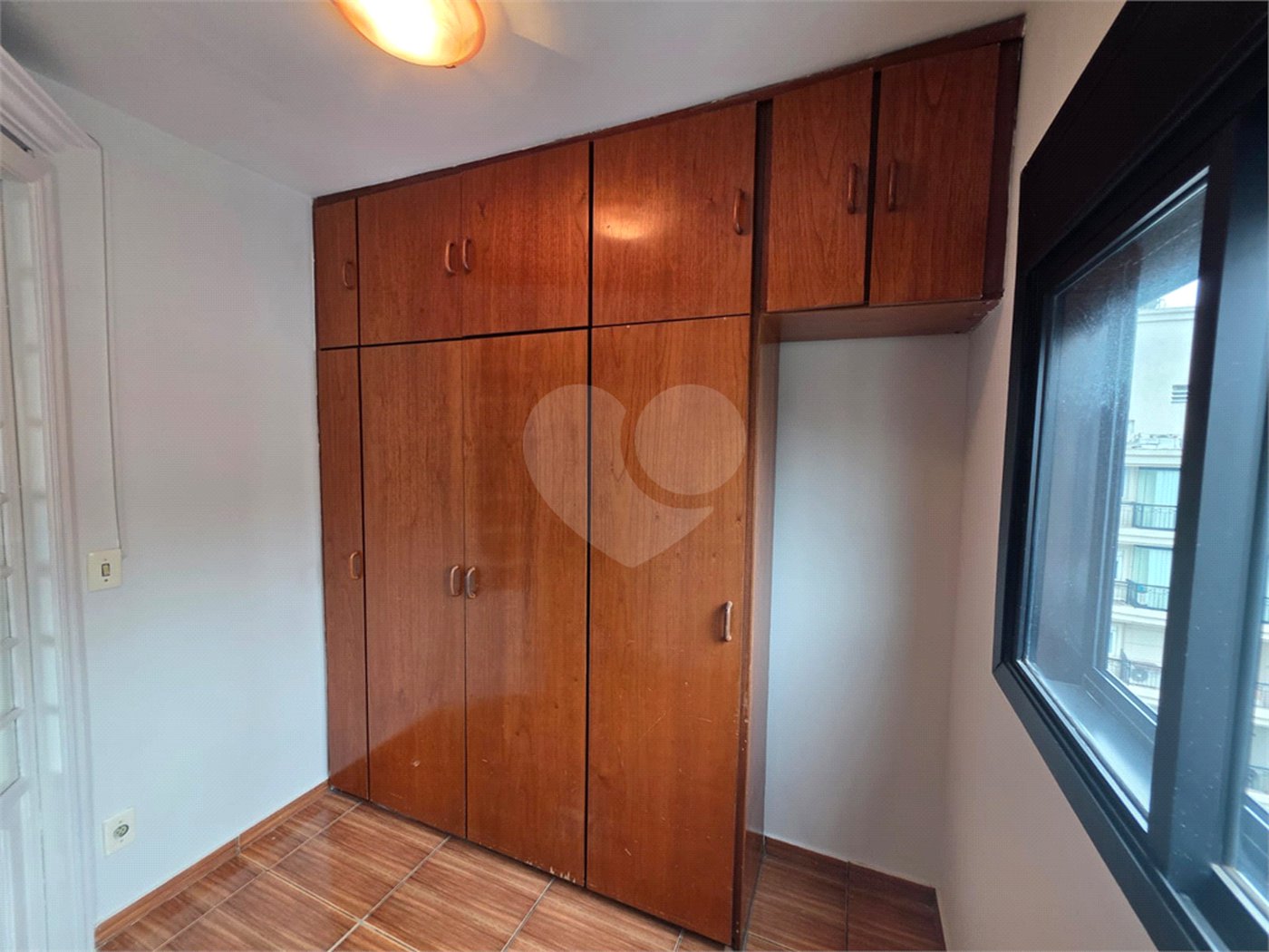 Apartamento à venda com 2 quartos, sendo 1 suíte, em Vila Olímpia, São Paulo, SP