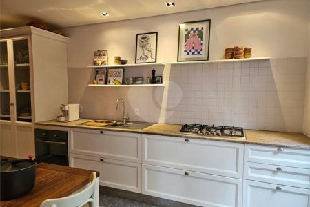 Casa à venda com 4 quartos, sendo 2 suítes,  no condomínio Villa Luxis, São Paulo - SP