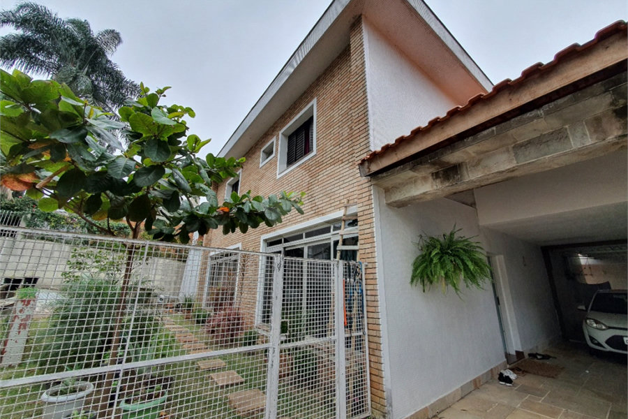 Sobrado à venda com 4 suítes em Jardim São Bento, São Paulo, SP