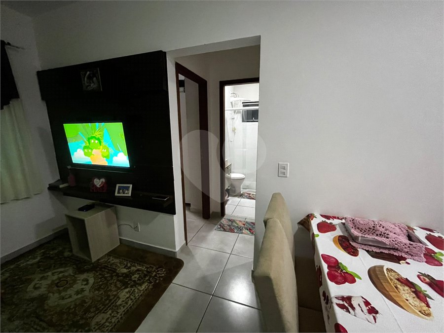 Apartamento à venda com 2 quartos em Vila Mazzei, Itapetininga, SP