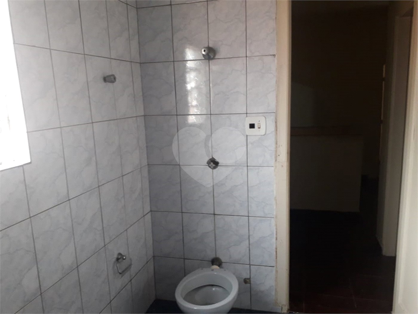 Casa Térrea à venda com 4 quartos, sendo 1 suíte, em Vila Constança, São Paulo, SP
