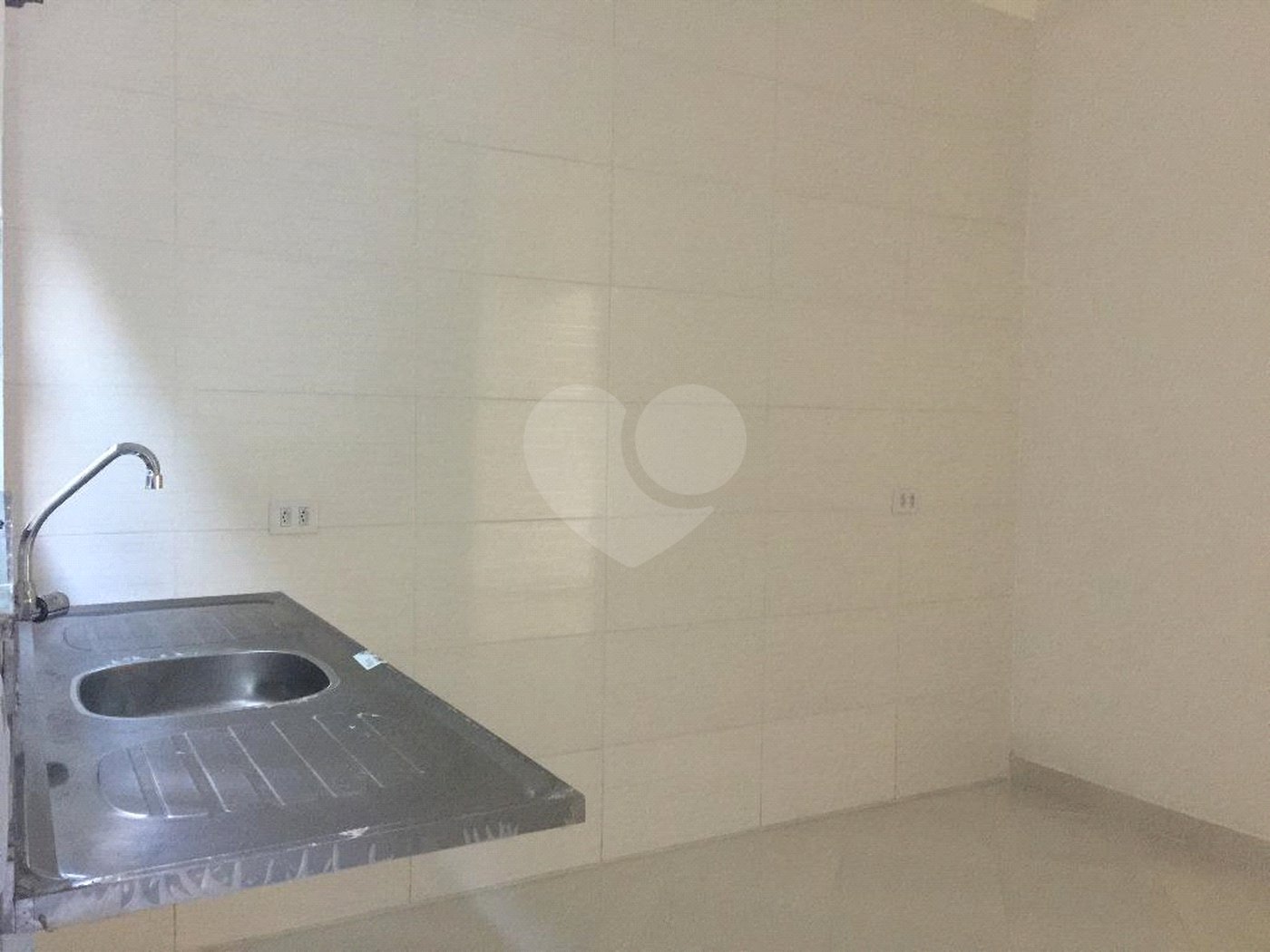 Sobrado à venda com 3 quartos, sendo 1 suíte,  em Vila Oliveira, Mogi das Cruzes, SP