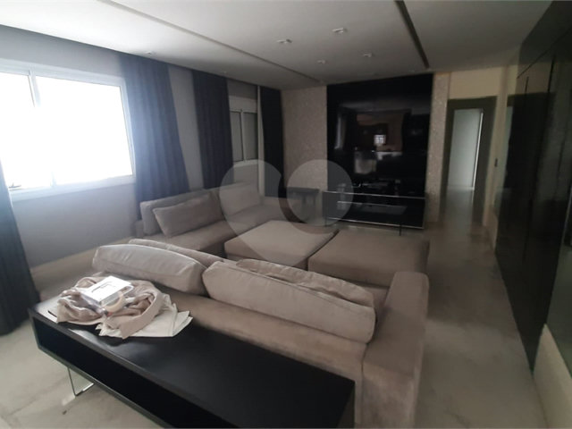Apartamento à venda com 3 suítes em Santana, São Paulo, SP