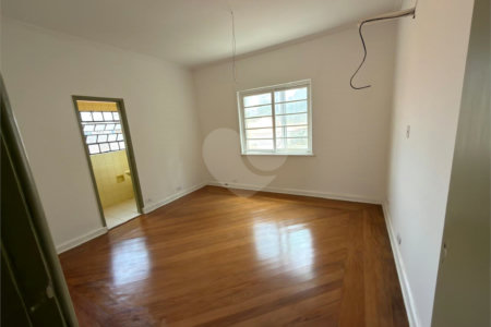 Sobrado para alugar com 6 quartos, sendo 2 suítes,  em Consolação, São Paulo, SP