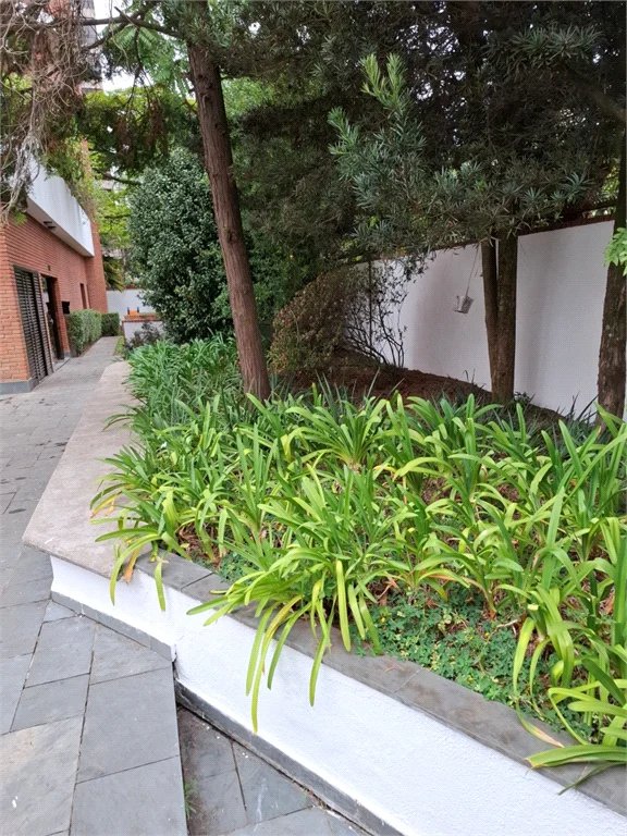 Apartamento à venda com 4 quartos, sendo 2 suítes, em Brooklin Paulista, São Paulo, SP