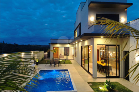 Casa à venda com 3 suítes no condomínio Villa D' Oro, Vinhedo - SP