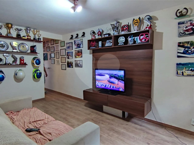 Sobrado à venda com 3 quartos, sendo 1 suíte,  em Chácara Santo Antônio, São Paulo, SP