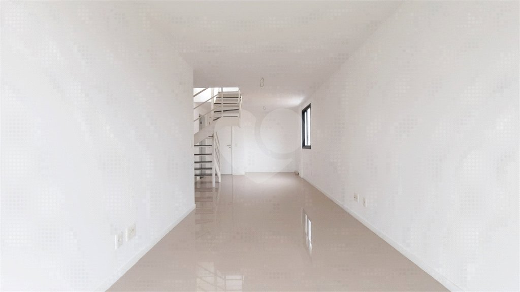Cobertura à venda com 2 quartos, sendo 1 suíte,  em Tijuca, Rio de Janeiro, RJ