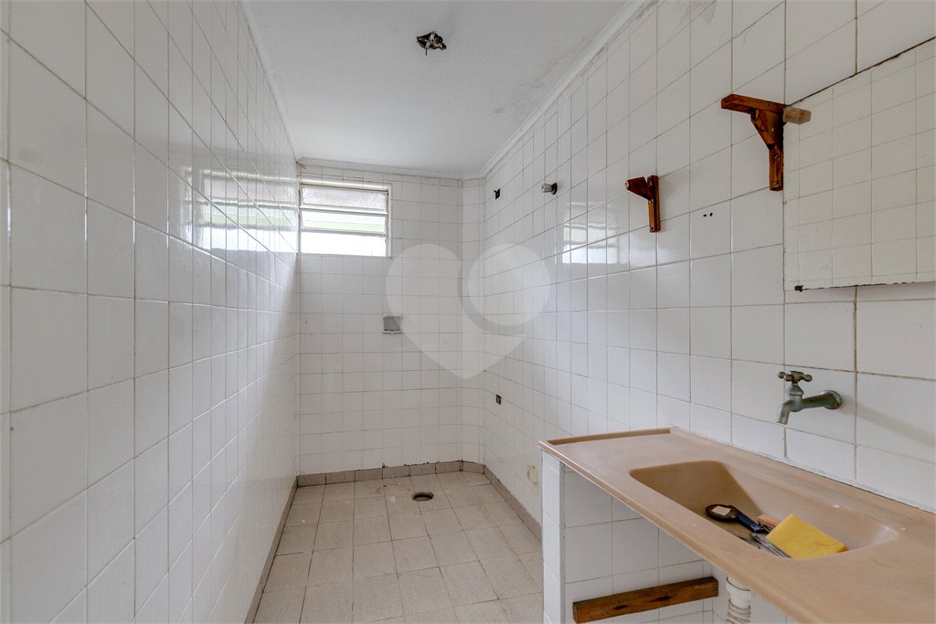 Sobrado à venda com 5 quartos, sendo 3 suítes,  em Jardim Luzitânia, São Paulo, SP