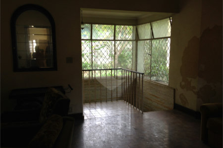 Casa à venda com 4 quartos, sendo 1 suíte,  em Jardim Petrópolis, São Paulo, SP