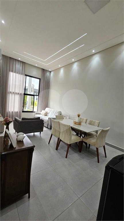 Casa à venda com 3 suítes no condomínio Mantova, Indaiatuba - SP