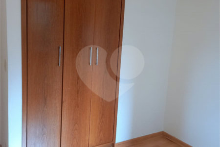 Apartamento à venda com 3 quartos, sendo 1 suíte, em Pinheiros, São Paulo, SP