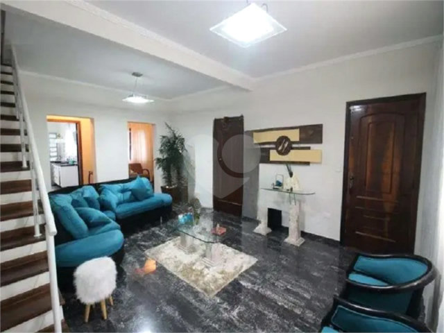 Sobrado à venda com 3 quartos, sendo 1 suíte,  em Santana, São Paulo, SP