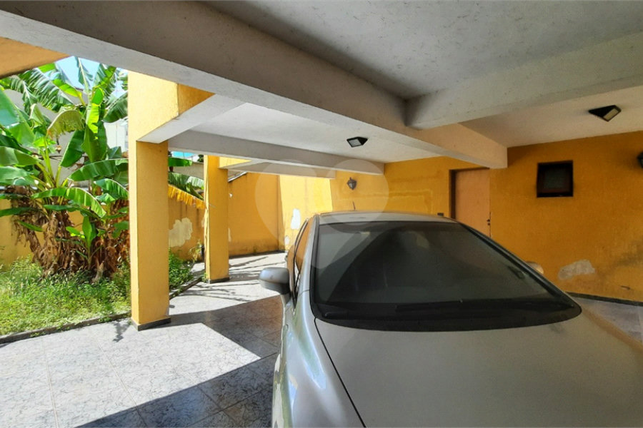 Sobrado à venda com 4 quartos, sendo 1 suíte, em Barro Branco (zona Norte), São Paulo, SP