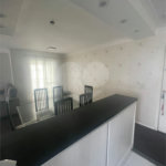 Apartamento com 03 dormitórios no Cambuci.
