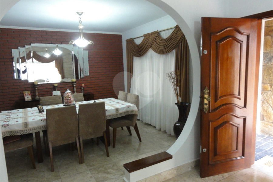 Sobrado à venda com 3 quartos, sendo 1 suíte, em Jardim São Paulo(zona Norte), São Paulo, SP