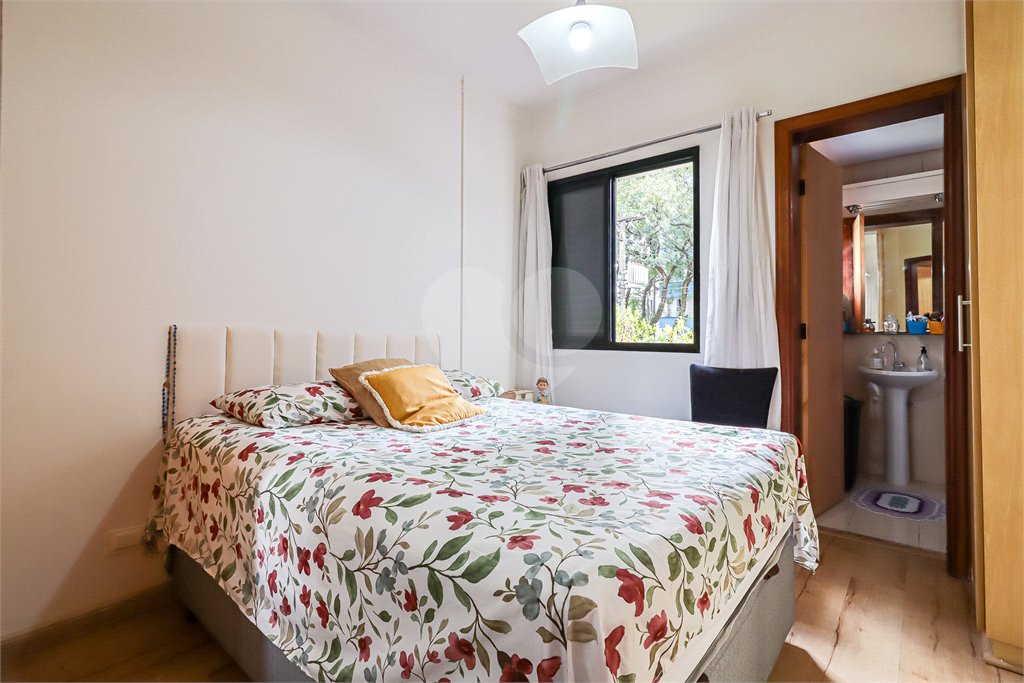 Apartamento à venda com 3 quartos, sendo 1 suíte,  em Vila Ipojuca, São Paulo, SP