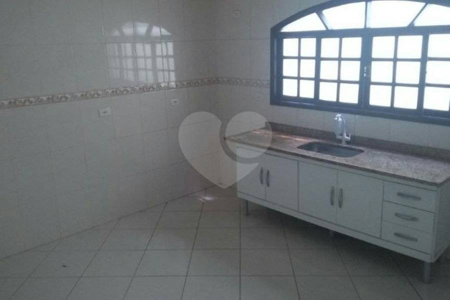 Casa à venda com 3 quartos, sendo 1 suíte, no condomínio São Marcos, São Paulo - SP