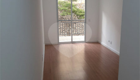 Apartamento à venda com 3 quartos em Vila dos Remédios, São Paulo, SP