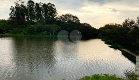 Casa à venda com 5 quartos, sendo 3 suítes, em Parque da Represa, Atibaia, SP