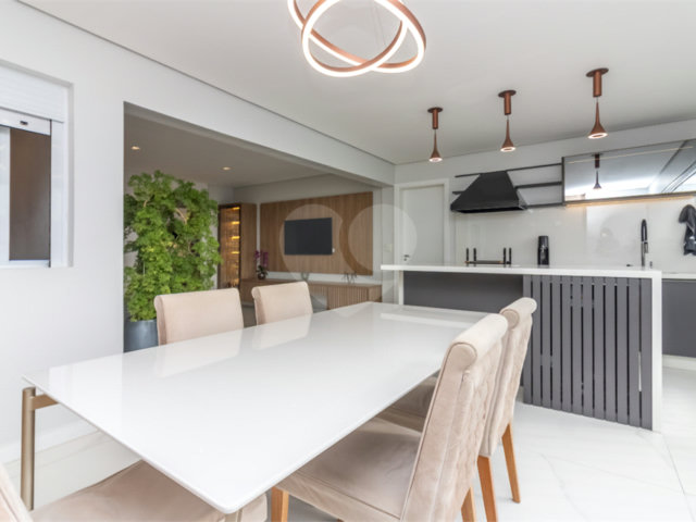 Apartamento à venda com 4 quartos, sendo 2 suítes,  em Jardim Prudência, São Paulo, SP
