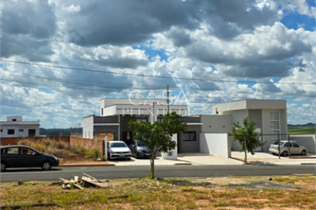 Terreno em condomínio à venda em Jardim São Lucas, Salto de Pirapora, SP