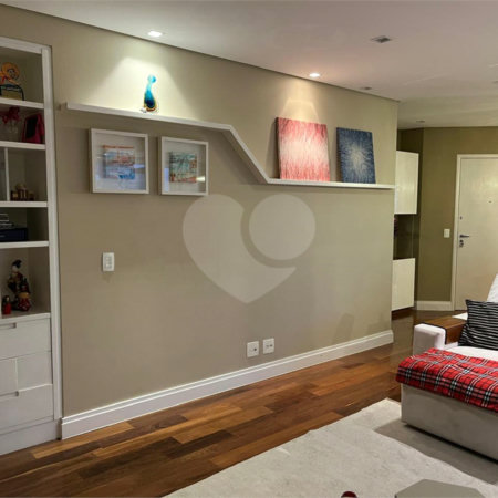 Apartamento à venda com 3 suítes em Vila Gertrudes, São Paulo, SP