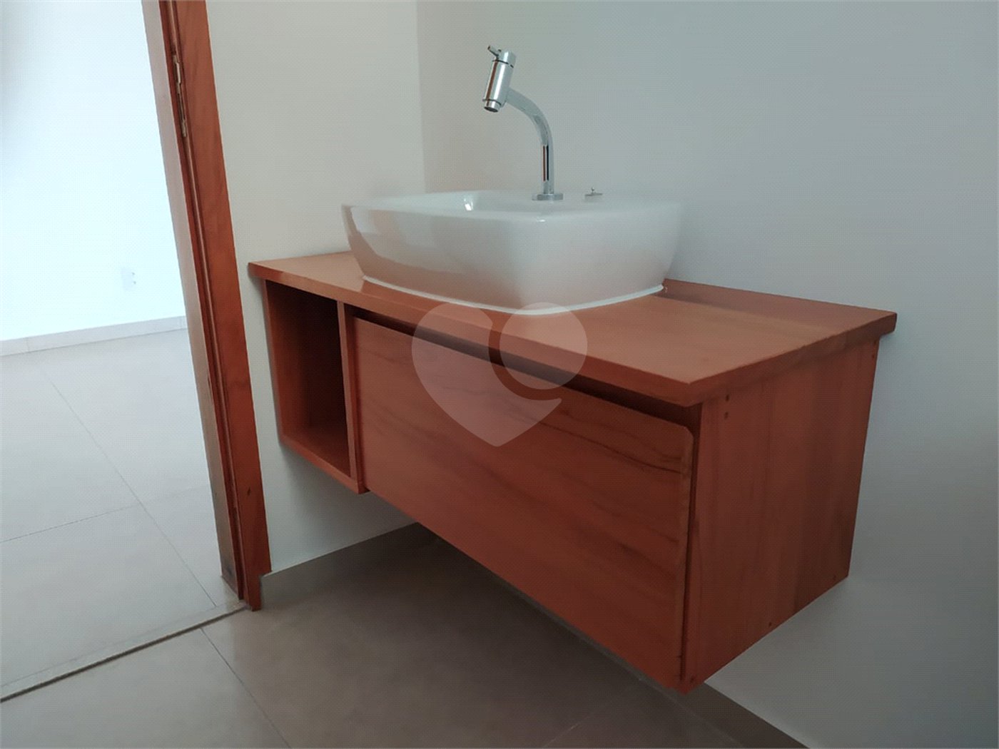 Apartamento totalmente reformado, nunca habitado, tipo loft para venda no Bom Retiro