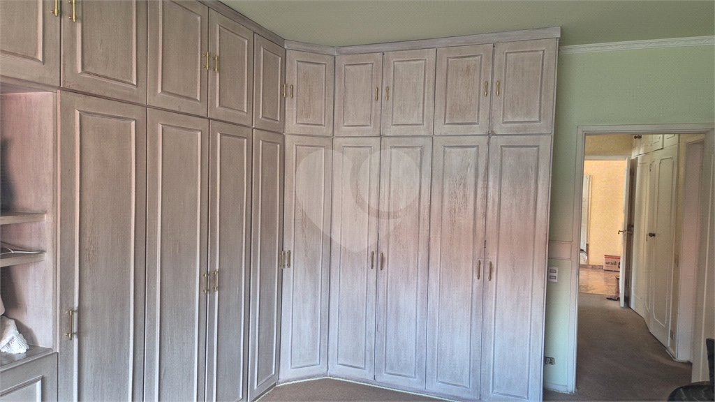 Casa à venda com 4 quartos, sendo 3 suítes,  no condomínio Chácara das Rosas, São Paulo - SP