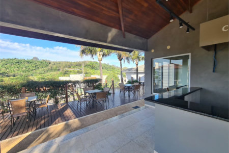 Casa à venda com 3 suítes no condomínio Reserva dos Vinhedos, Louveira - SP