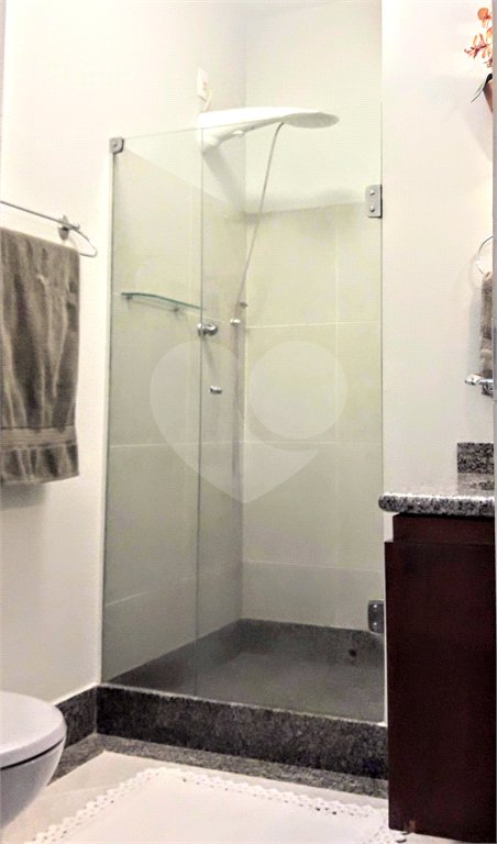 Casa à venda com 3 quartos, sendo 1 suíte,  em Jardim Aeroporto, São Paulo, SP
