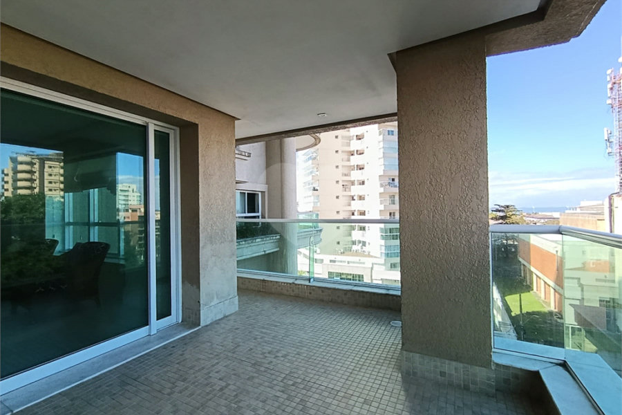 Apartamento para alugar com 3 suítes em Jardim Virgínia, Guarujá, SP