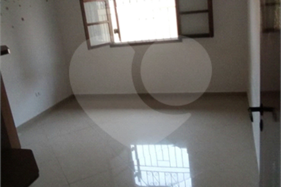 Sobrado à venda com 2 quartos em Tremembé, São Paulo, SP