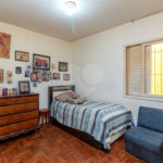 Casa Térrea à venda com 4 quartos, sendo 1 suíte, em Parque Jabaquara, São Paulo, SP