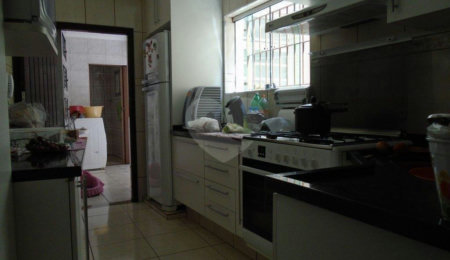 Sobrado à venda com 3 quartos, sendo 1 suíte,  em Parada Inglesa, São Paulo, SP