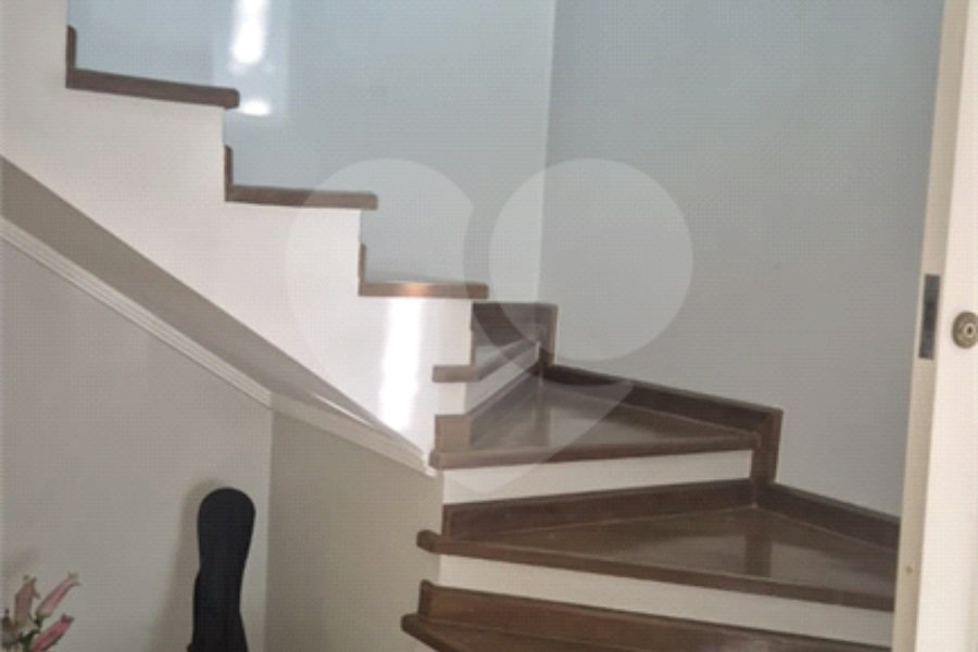 Sobrado à venda com 3 quartos, sendo 1 suíte, em Tremembé, São Paulo, SP