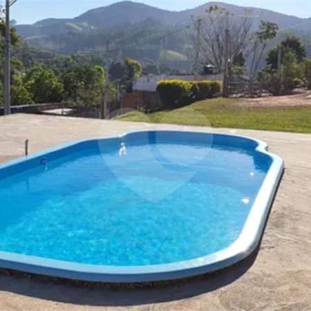 Chácara à venda com 3 quartos, sendo 1 suíte, no Centro, Paraibuna, SP
