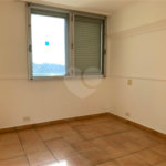 Apartamento à venda com 3 quartos, sendo 1 suíte, em Alto da Boa Vista, São Paulo, SP