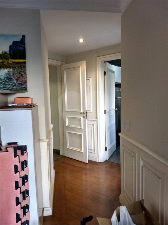 Apartamento à venda com 4 quartos, sendo 3 suítes, em Aclimação, São Paulo, SP