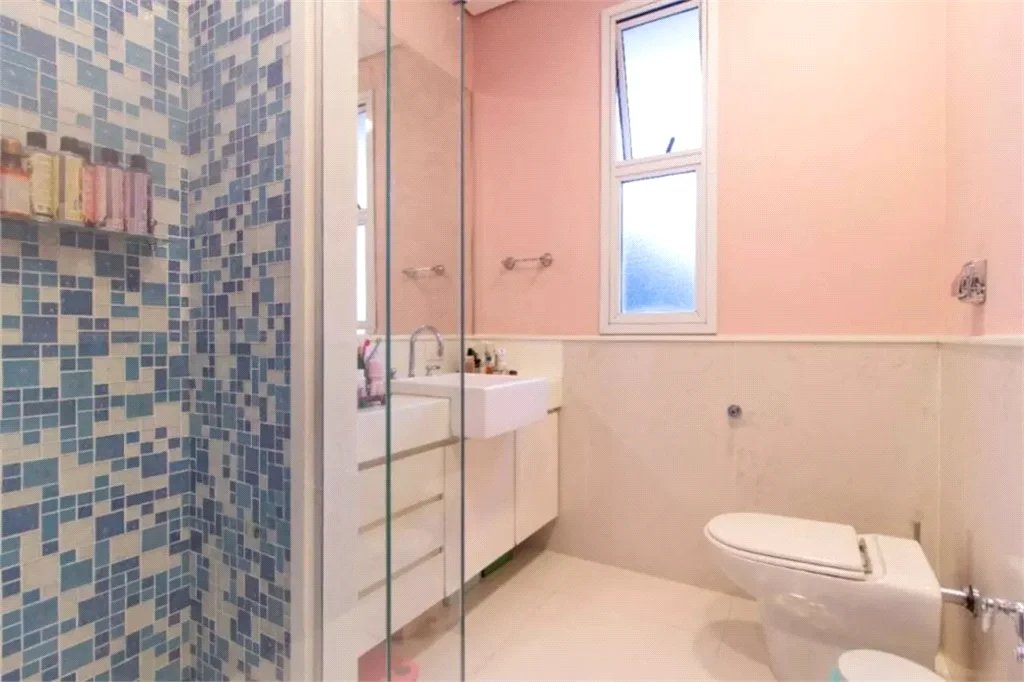 Casa à venda ou para alugar com 4 suítes no condomínio Araucárias, São Paulo - SP