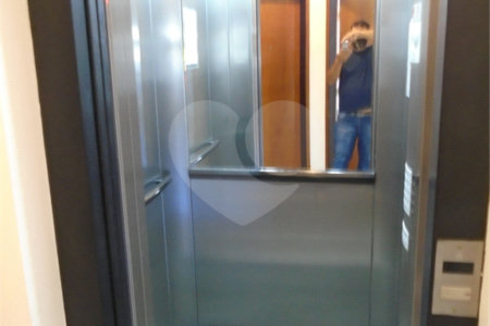 Apartamento à venda com 3 quartos, sendo 1 suíte, em Vila Oliveira, Mogi das Cruzes, SP