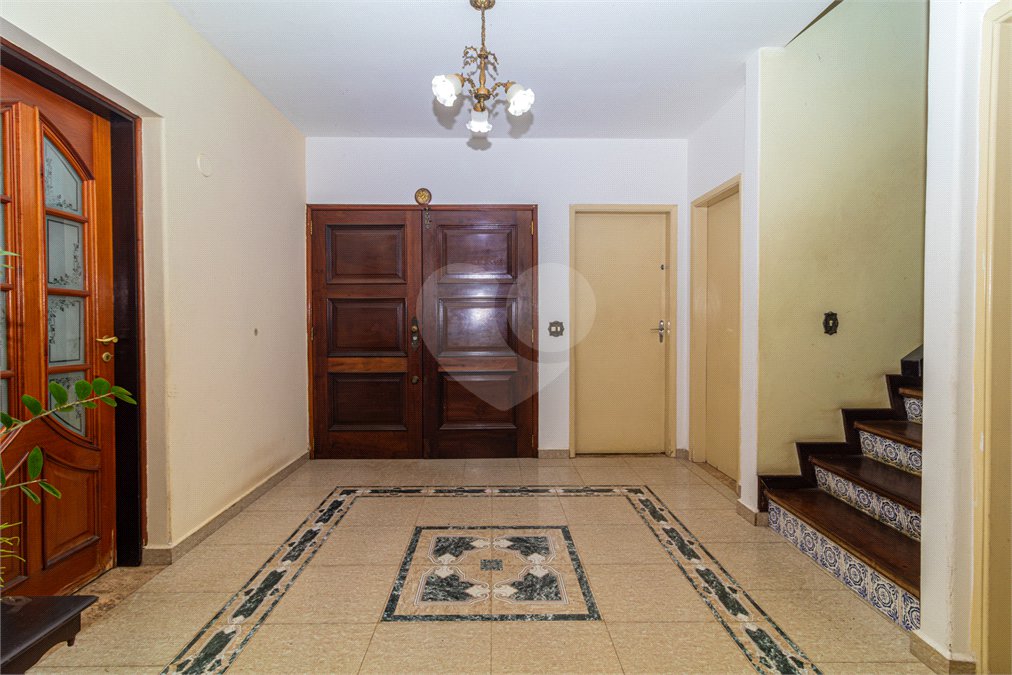 Casa à venda com 3 quartos, sendo 1 suíte, em Interlagos, São Paulo, SP