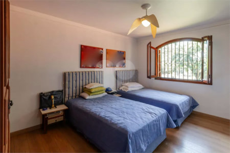 Casa à venda com 4 quartos, sendo 3 suítes,  em Jardim Guedala, São Paulo, SP
