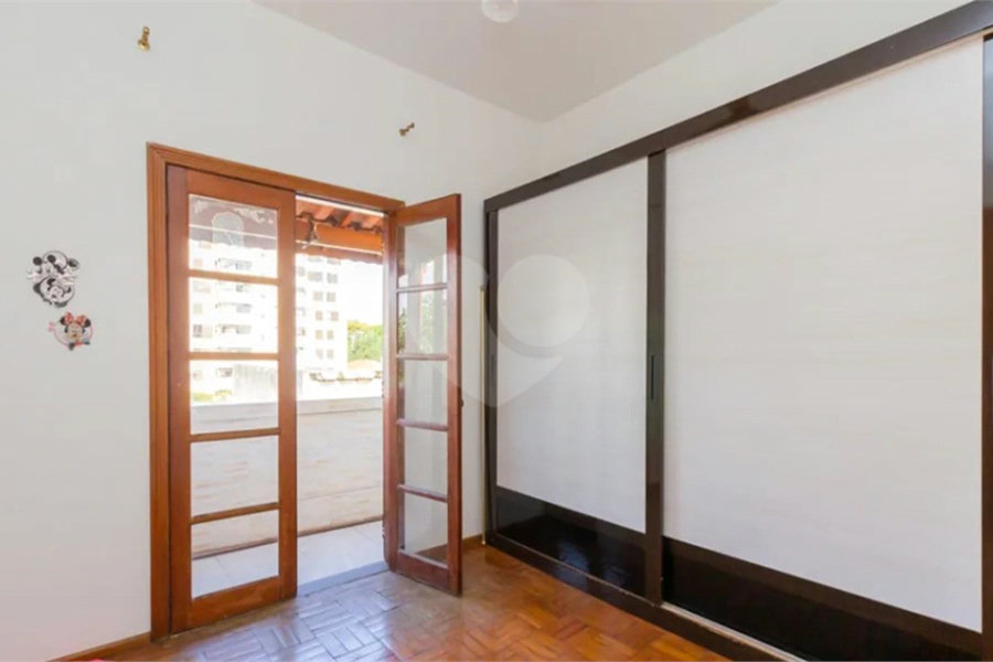 Sobrado à venda com 4 quartos, sendo 1 suíte,  em Jardim São Paulo(zona Norte), São Paulo, SP