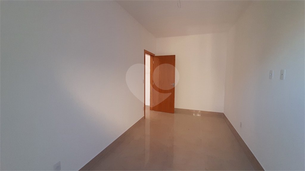 Casa à venda com 2 quartos no condomínio Residencial Luta, São Paulo - SP