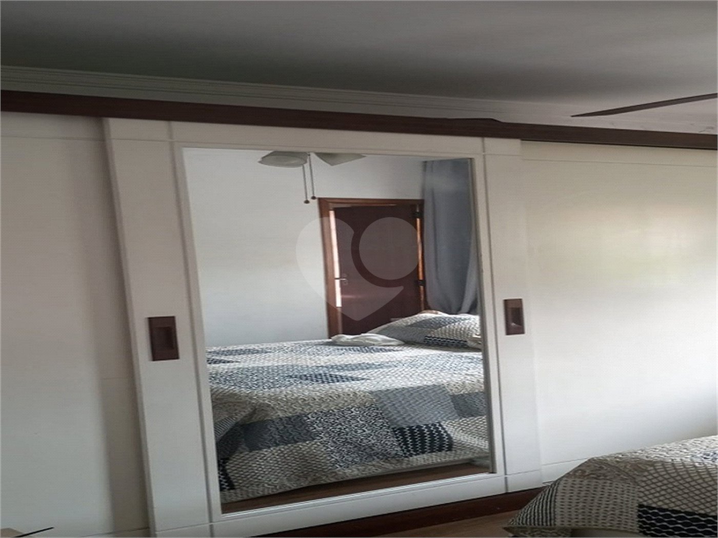 Casa à venda com 3 quartos, sendo 1 suíte,  em Lapa de Baixo, São Paulo, SP