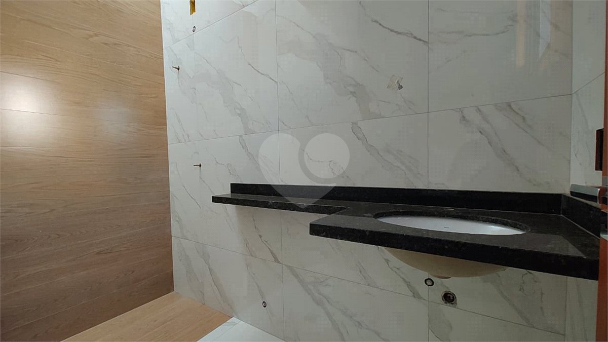 Casa de Vila à venda com 2 suítes em Wanel Ville, Sorocaba, SP